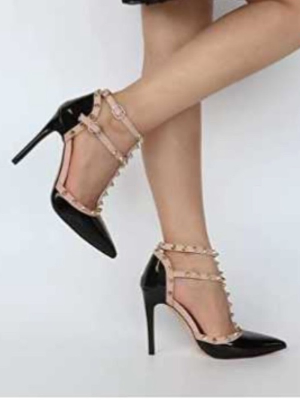 Hecater Pointed Toe Studded T-Strap High Heel Pumps in Black and Nude sz 8.5